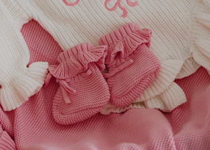 Knit Ruffle Booties- Baby Pink