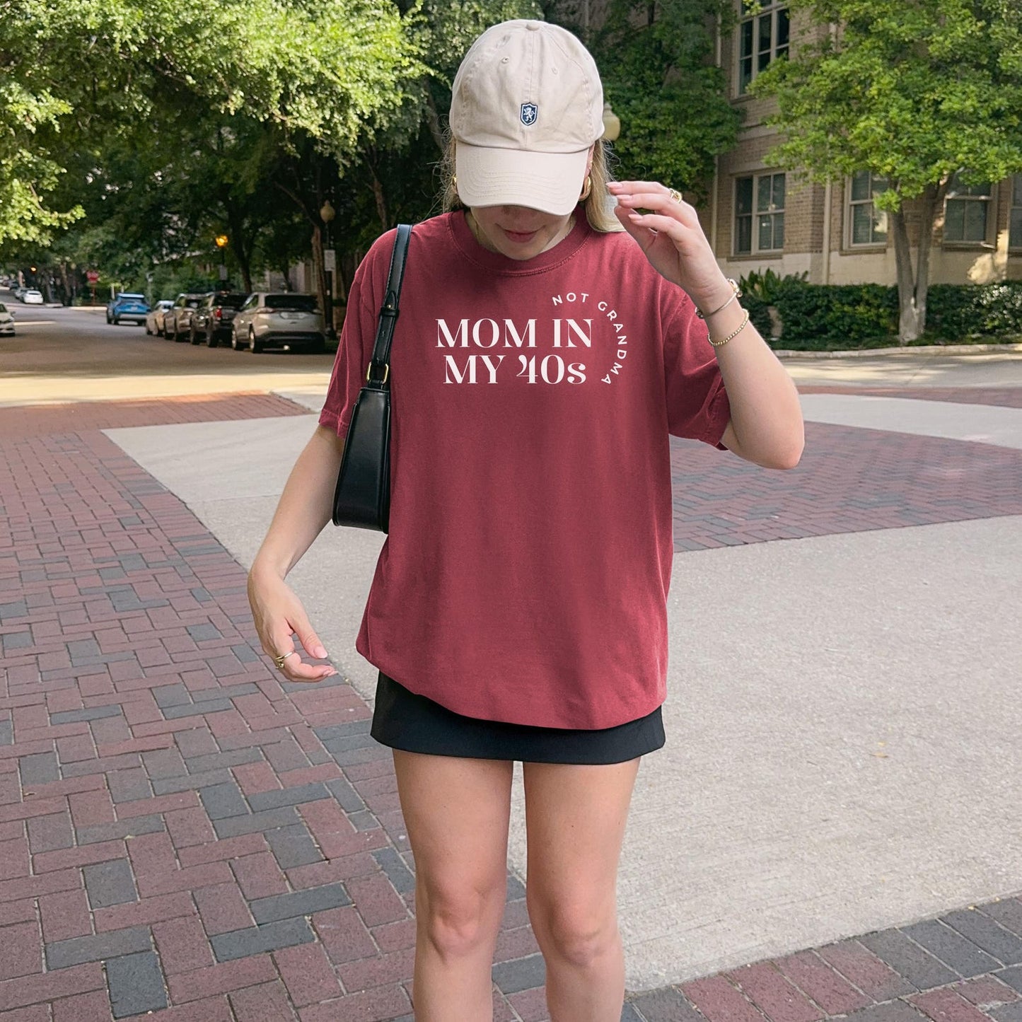 Mom in my 40s Not Grandma T-shirt