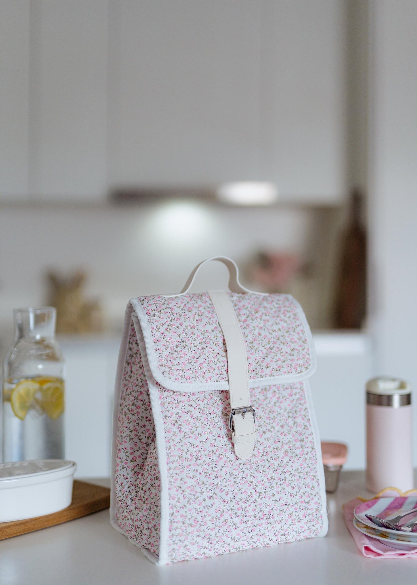 Quilted floral lunch bag